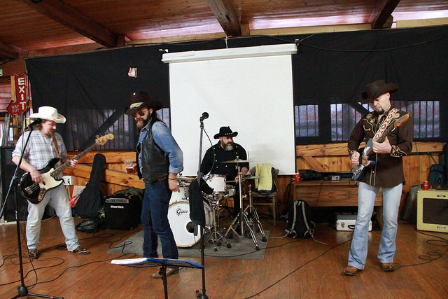 32380628862_575fdbfd89_z